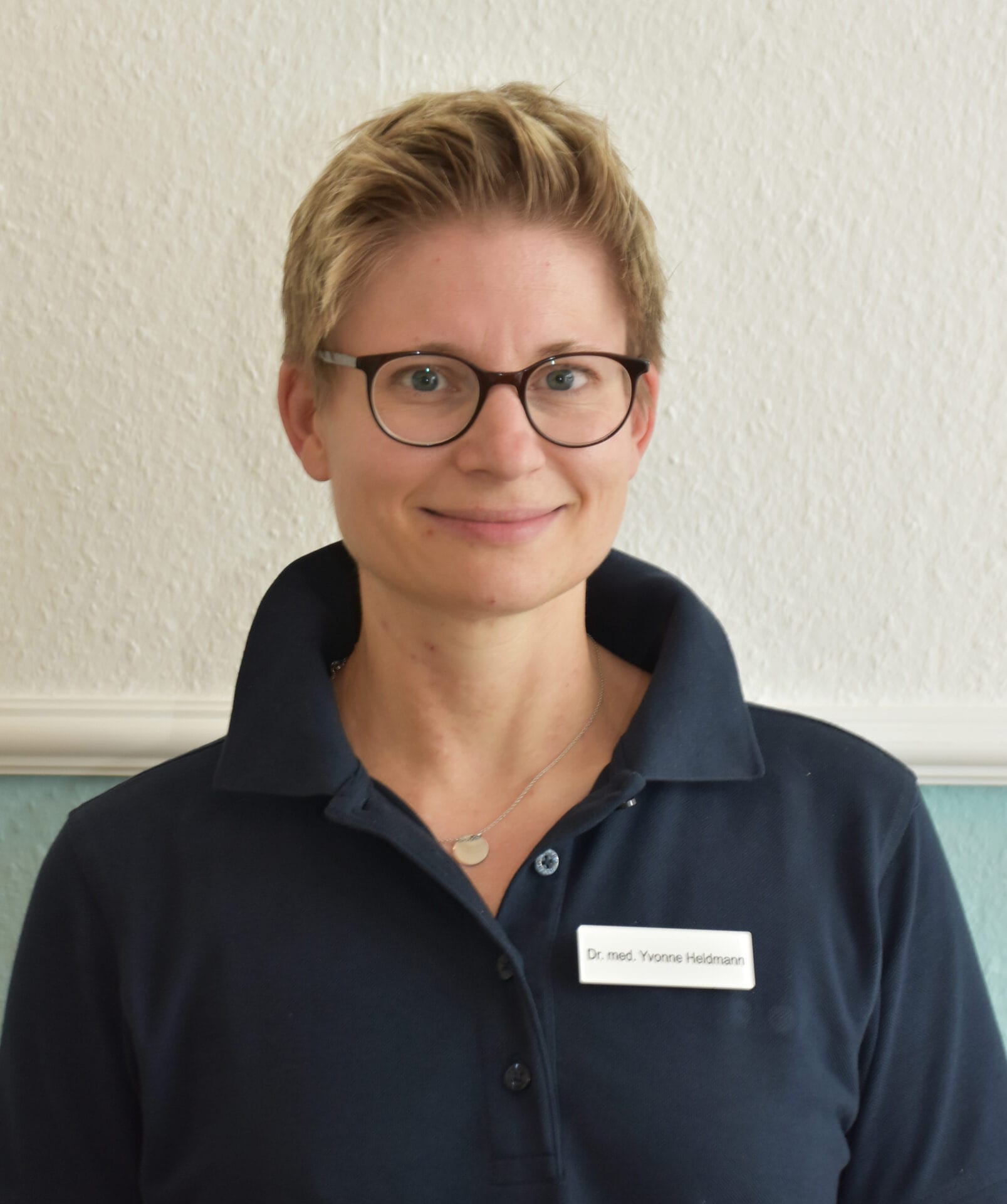Dr. Yvonne Heldmann